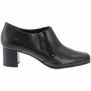 NWB Franco Sarto booties